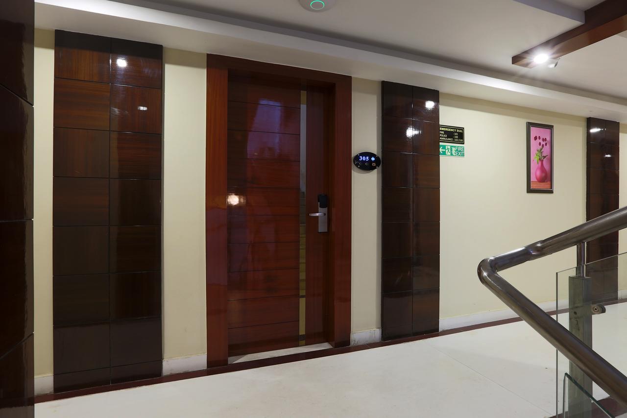 Hotel Sj International Гувахати Экстерьер фото